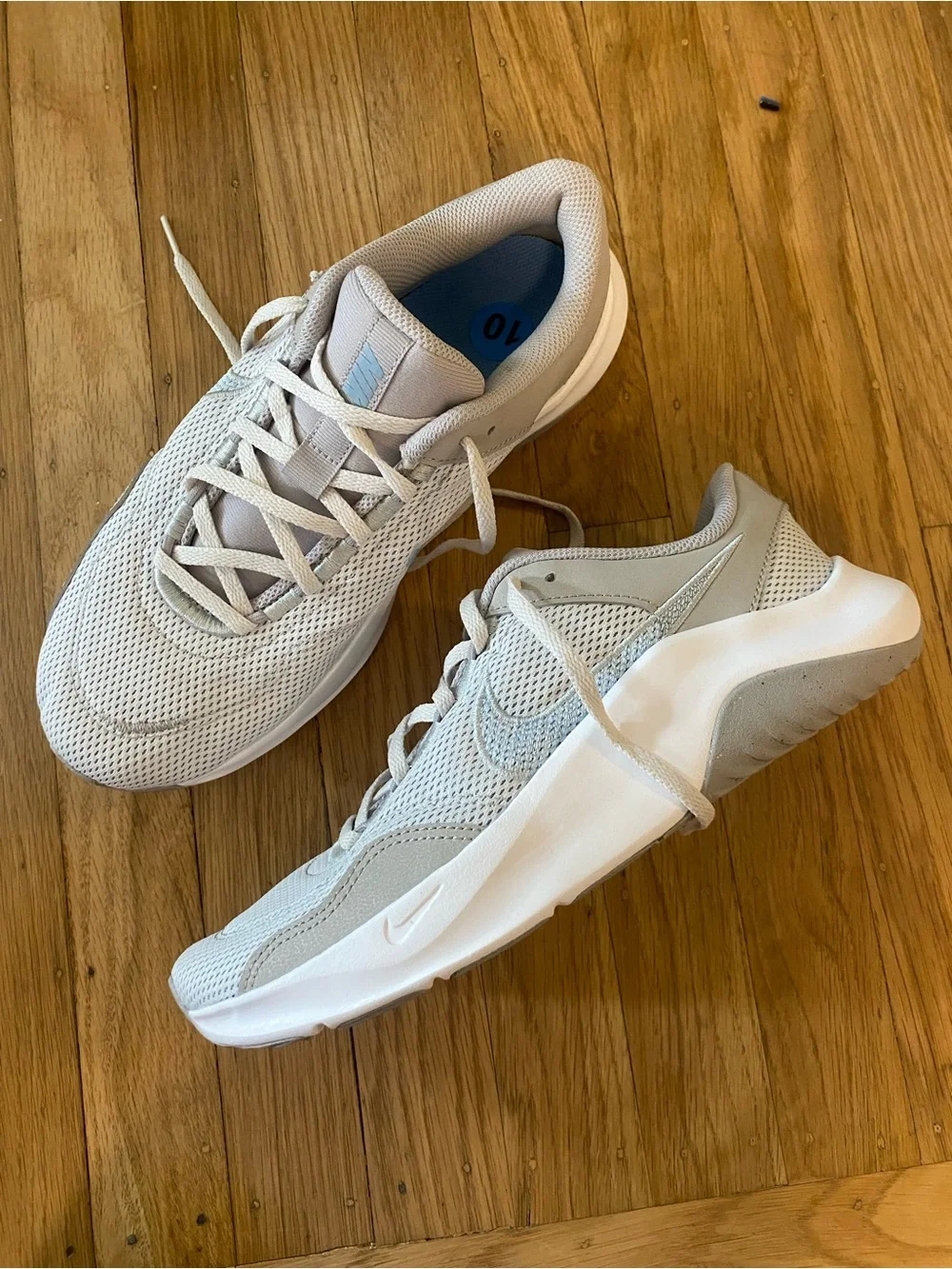 NEW Nike Legend Essential 3 Women’s Shoes